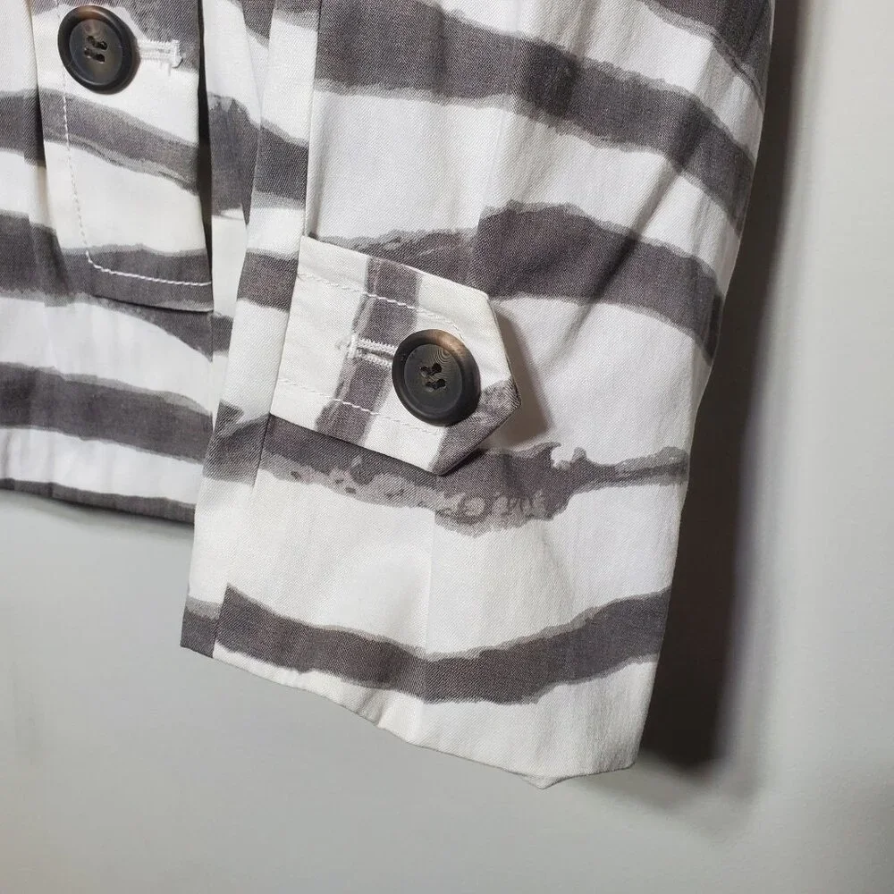 J. Crew Womens Zebra Animal Print Button Down Jacket Blazer Size 4‎ Fall Preppy